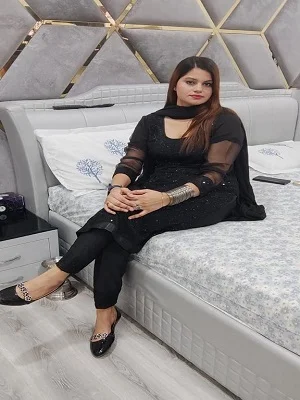 Call Girl in Khargone